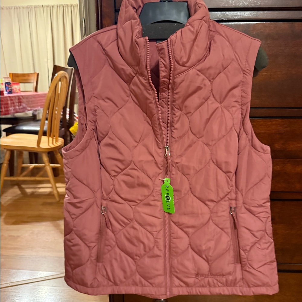 Free Country Women's Quilted Sleeveless Vest in Mauve Pink